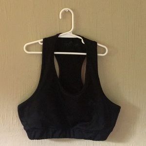 sports bra